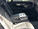 BMW M760Li xDrive V12 для трансферов из аэропортов и городов в Австрии и Европе.