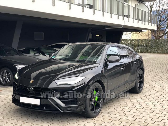 Rental Lamborghini Urus Black in Vienna