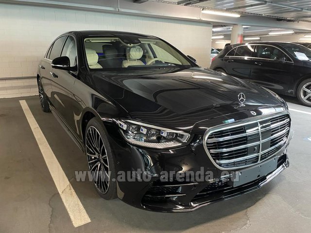 Transfer from Lans to Munich by Mercedes-Benz S-Class S 500 Long 4MATIC AMG equipment W223 car