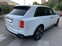 Rolls-Royce Cullinan White car for transfers from airports and cities in Germany and Europe.