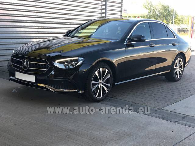 Transfer from Mayrhofen to Munich Airport by Mercedes-Benz E-Class AMG equipment car