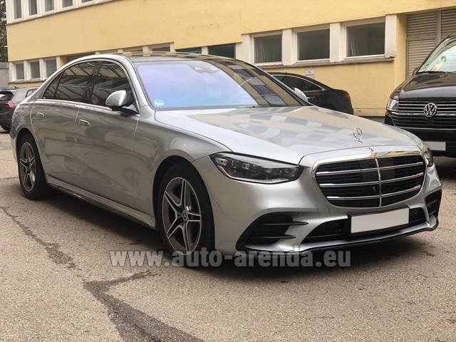 Transfer from Linz to Munich by Mercedes S400 Long 4MATIC AMG equipment car