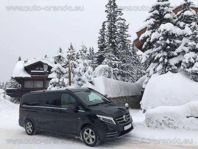 Transfer from Vienna to The Vienna Woods (Wienerwald) by Mercedes-Benz V-Class V 250 Diesel Long (8 seats) car